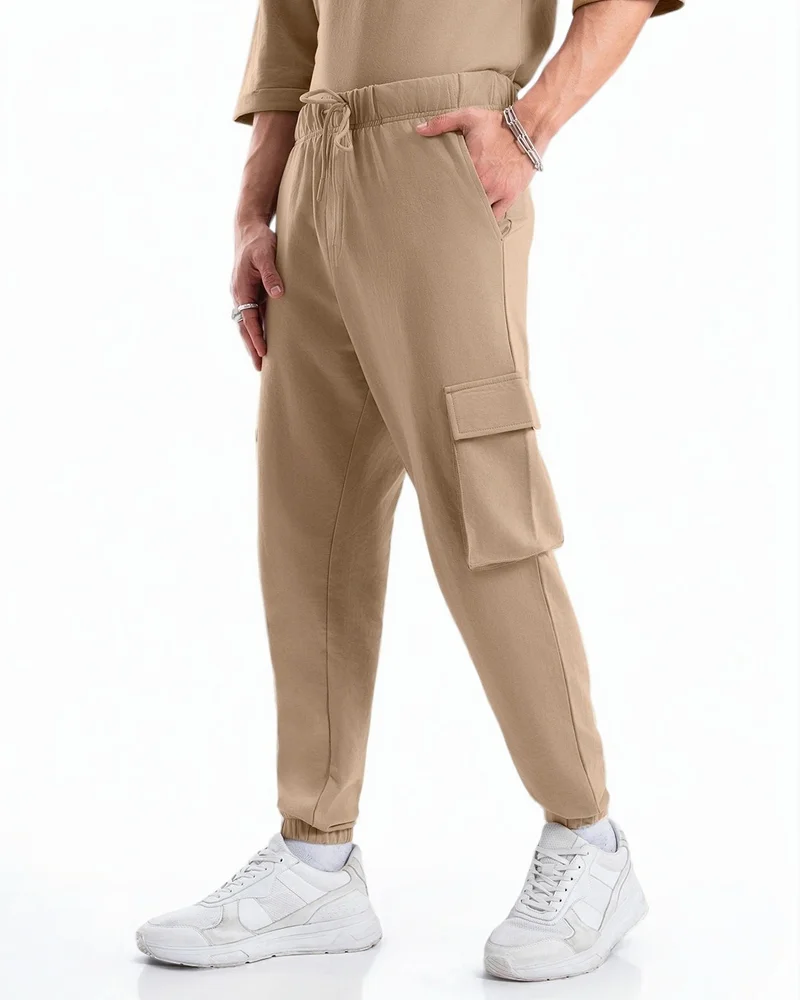 bewakoof Men's Brown Oversized Cargo Warm Joggers